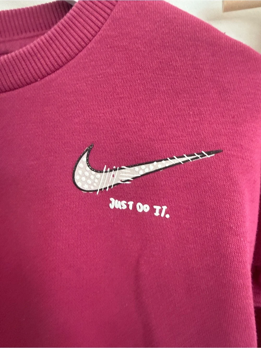 Nike - 5-6y (M) - logo sweatshirt with ruffle sleeves